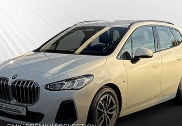 BMW 218 Active Tourer 3.773 km 30.970 &euro; Rüsselsheim 65428