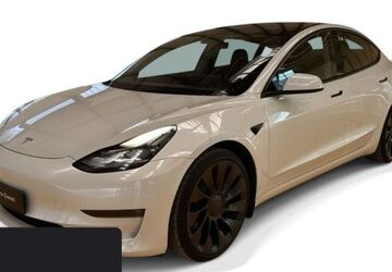 Tesla Model 3 98.907 km 26.500 &euro; Hanau 63457