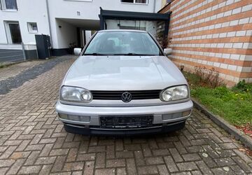 VW Golf 238.000 km 2.700 &euro; Frankfurt am main 60488