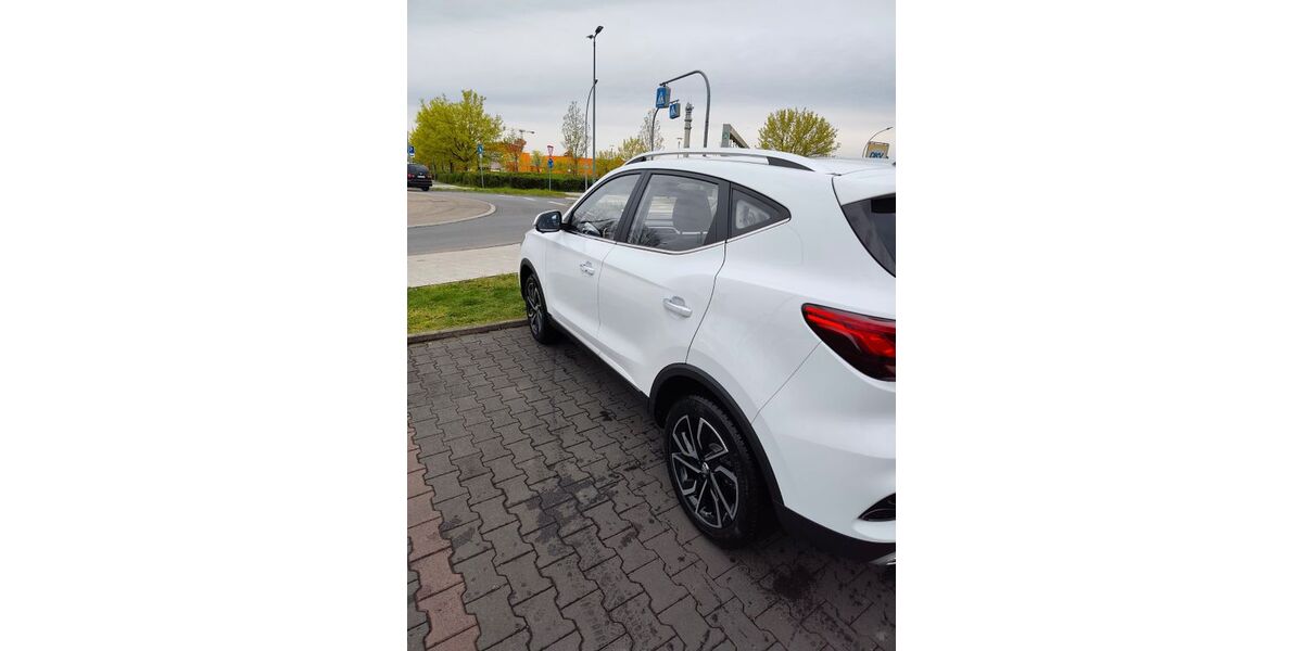 MG ZS 7.800 km 16.700 &euro; Rodgau 63110