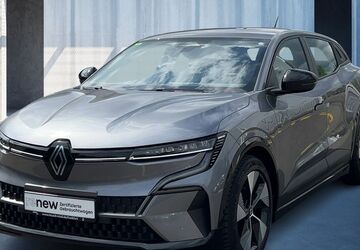 Renault Megane E-TECH 26.444 km 22.970 &euro; Frankfurt / Main 60314