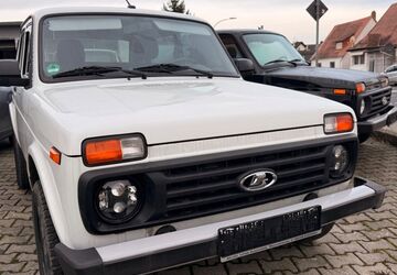 Lada Niva 23.800 km 15.290 &euro; Limeshain 63694