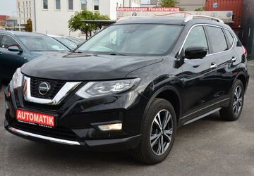 Nissan X-Trail 92.000 km 20.900 &euro; Frankfurt am Main 60388