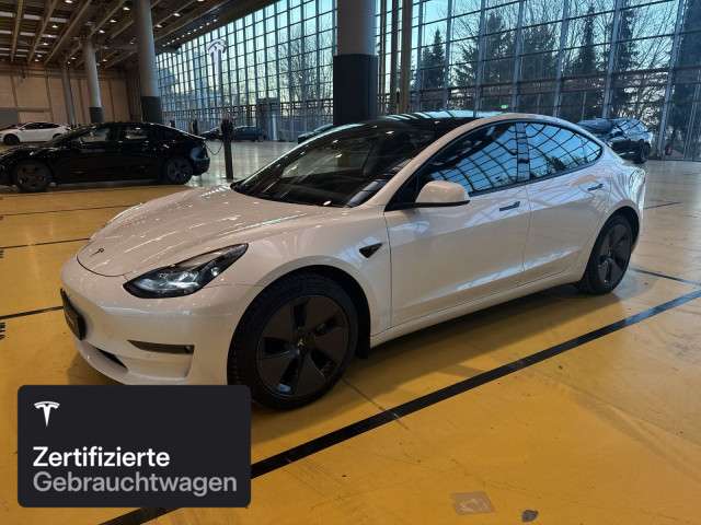 Tesla Model 3 50.879 km 32.300 &euro; Hanau 63457