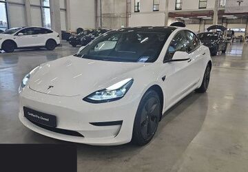 Tesla Model 3 60.539 km 25.000 &euro; Hanau 63457