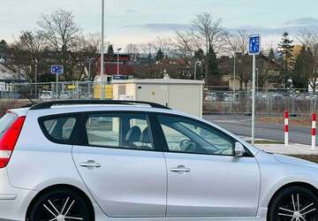 Hyundai i30 124.450 km 5.499 &euro; Hofheim 65719