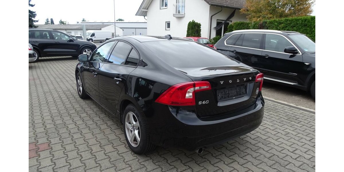 Volvo S60 Kinetic Klima, Navigation 196.500 km 7.999 &euro; Rodgau 63110