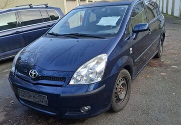 Toyota Corolla Verso 236.000 km 2.350 &euro; Offenbach am Main 63069