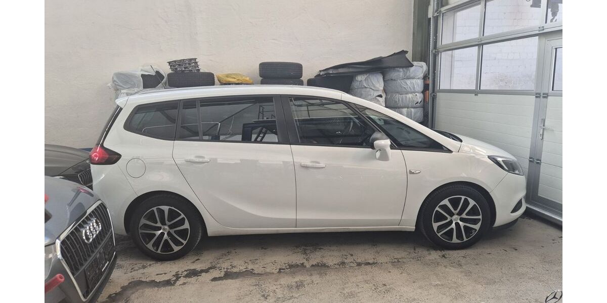 Opel Zafira Tourer 227.794 km 10.000 &euro; Darmstadt 64283