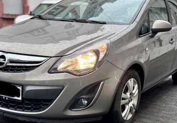 Opel Corsa 136.000 km 5.500 &euro; Frankfurt am Main 65934