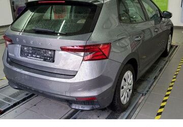 Skoda Fabia 40.573 km 17.450 &euro; Frankfurt 60326