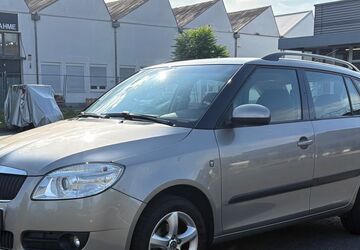 Skoda Fabia 78.000 km 6.990 &euro; Frankfurt 60386