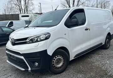 Toyota Proace (Verso) 157.000 km 6.950 &euro; Darmstadt 64293