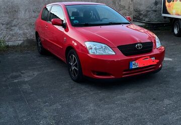 Toyota Corolla 210.000 km 2.000 &euro; Hanau 63454