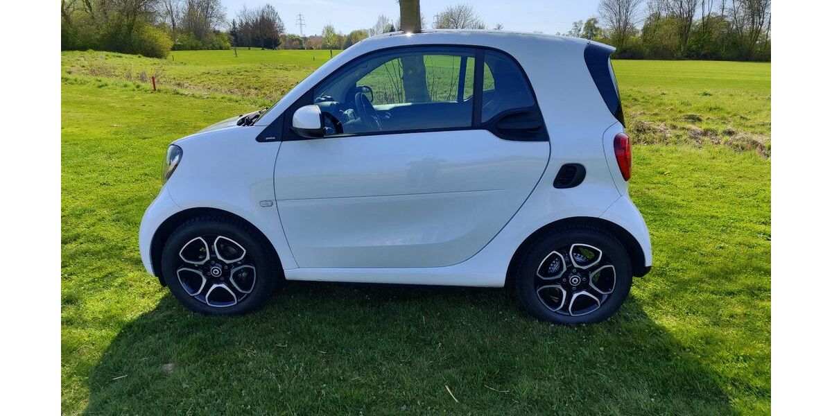 Smart ForTwo 14.900 km 9.000 &euro; Groß-Zimmern 64846