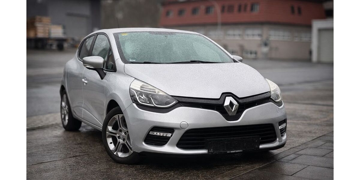 Renault Clio 141.250 km 5.999 &euro; Kelkheim 65779
