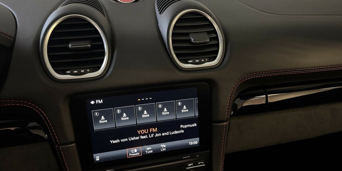 Porsche 718 Boxster Spyder APPROVED/Schalensitze/Chrono 6.800 km 103.500 &euro; Dreieich 63303