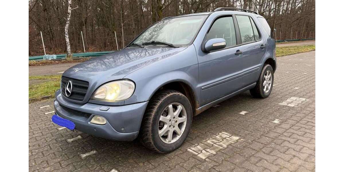 Mercedes-Benz ML 270 214.000 km 3.950 &euro; Mühlheim am Main 63165