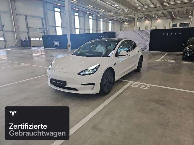 Tesla Model 3 42.623 km 29.400 &euro; Hanau 63457