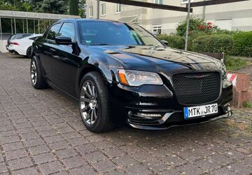 Chrysler 300C 146.000 km 15.000 &euro; Eschborn 65760