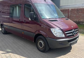 Mercedes-Benz Sprinter 321.002 km 10.650 &euro; Frankfurt am Main 60388