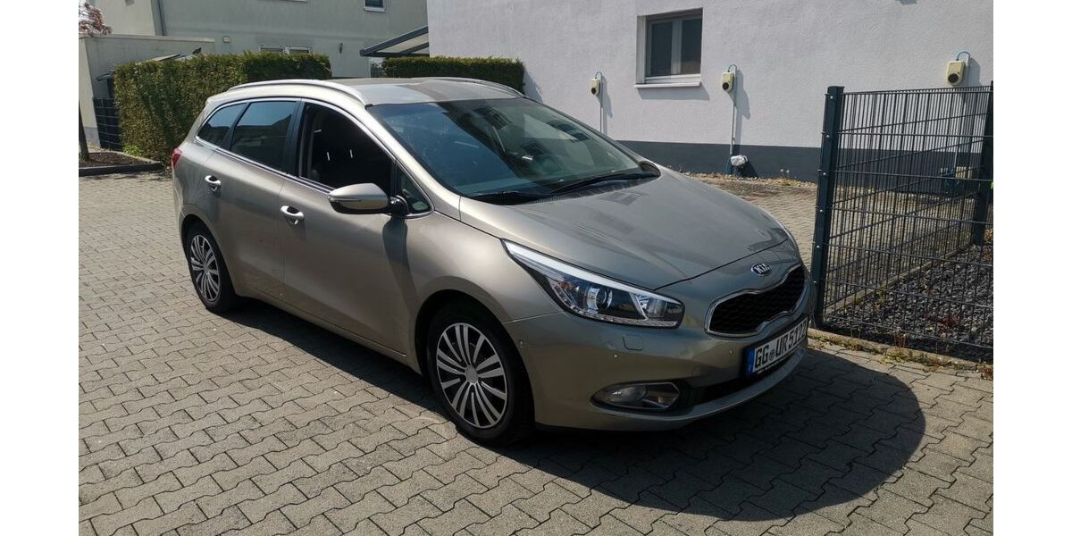 Kia ceed Sportswagon 230.000 km 4.990 &euro; Rüsselsheim am Main 65428