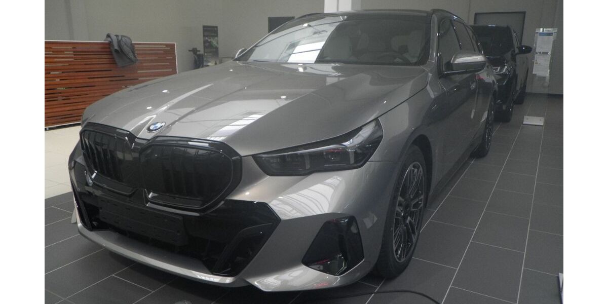 BMW 540 6.781 km 84.099 &euro; Frankfurt am Main 60435