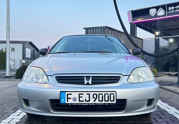 Honda Civic 205.704 km 1.650 &euro; Frankfurt am Main 60438