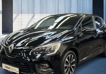 Renault Clio 32.063 km 11.960 &euro; Frankfurt / Main 60314