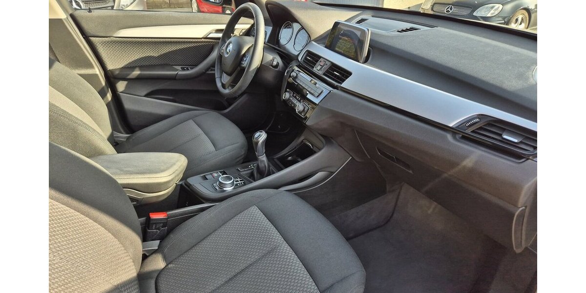 BMW X1 sDrive 18 i Advantage LED, Navigation 53.758 km 17.690 &euro; Rodgau 63110