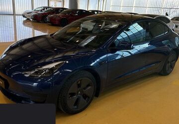 Tesla Model 3 31.446 km 26.500 &euro; Hanau 63457
