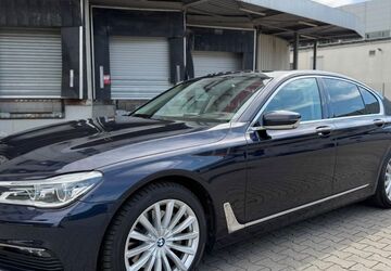 BMW 740 190.000 km 25.990 &euro; Frankfurt am Main 65933