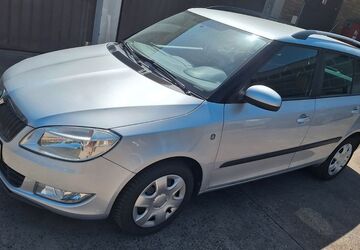 Skoda Fabia 211.478 km 2.000 &euro; Frankfurt 60528