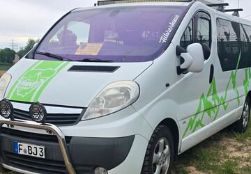 Opel Vivaro 140.000 km 14.899 &euro; Frankfurt am Main 60488