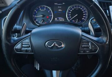 INFINITI Q50 262.000 km 8.900 &euro; Frankfurt am Main 65933