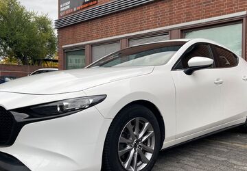 Mazda 3 91.000 km 13.690 &euro; Rüsselsheim am Main 65428