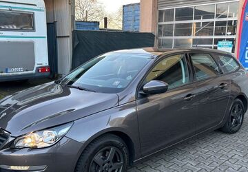 Peugeot 308 110.000 km 6.490 &euro; Frankfurt am Main 65933