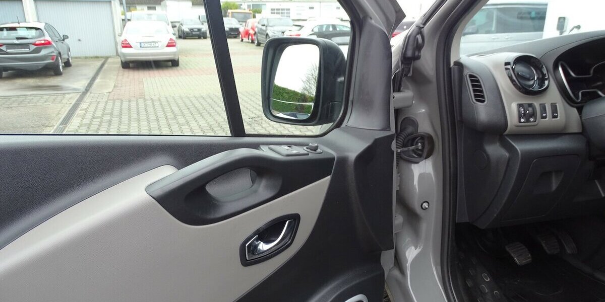 Nissan NV300 L2H1 2,9t COMFORT 127.943 km 16.990 &euro; Rodgau 63110